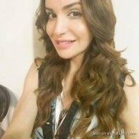 Pretty Latina shemale Viviany Aguilera