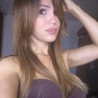 Pretty and HUNG shemale Jhulia Lira