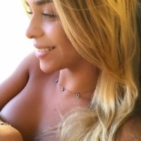 Stunningly pretty shemale Fernanda Aguiar