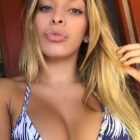 Stunningly pretty shemale Fernanda Aguiar