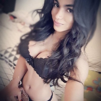 Rebecca Medeiros a beautiful hung TS