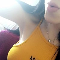 Amazing curves of pretty shemale Mickaelly Menegazzi